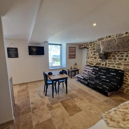 Au Fer A Cheval 3* Gandelain