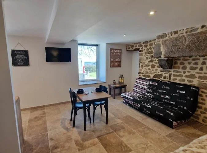 Au Fer A Cheval 3* Gandelain