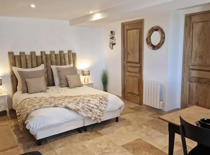 Au Fer à Cheval Maison d'hôtes 3*